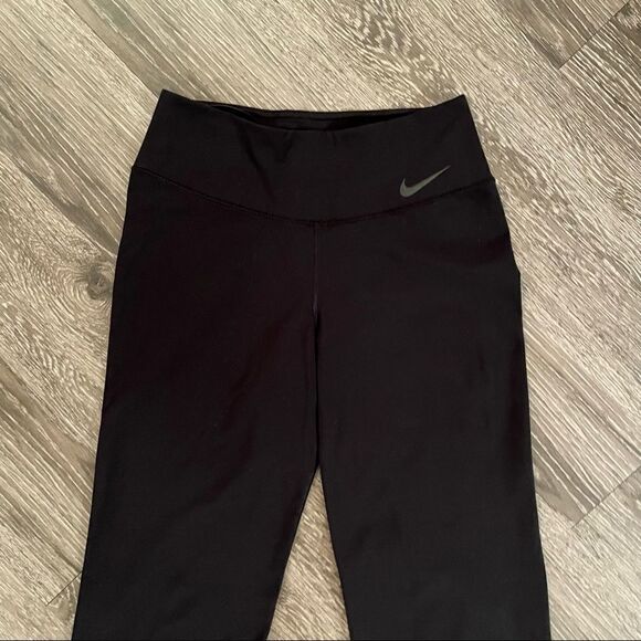 Nike flare pant  - Picture 3 of 5